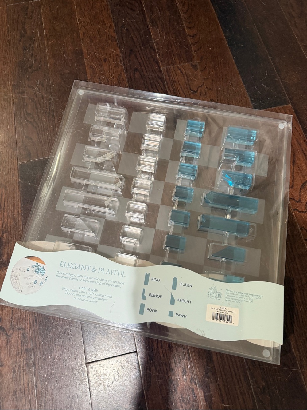 Acrylic Chess Set (Skyline Collection) - Picture 5 of 6